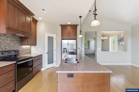 Kitchen - 5475 Charles Way, Eugene, OR 97402 photo 6 of 6