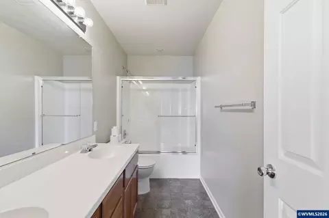 Bath - 5475 Charles Way, Eugene, OR 97402 photo 5 of 5