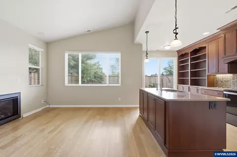 Living - 5475 Charles Way, Eugene, OR 97402 photo 5 of 8