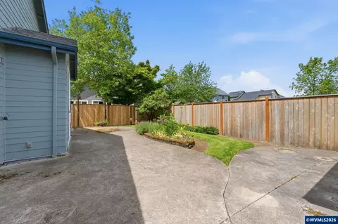 Exterior - 5475 Charles Way, Eugene, OR 97402 photo 9 of 9