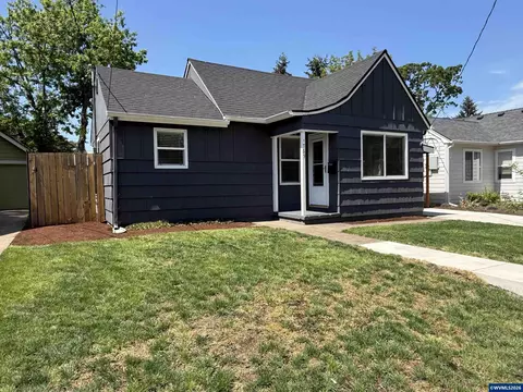 1765 Capitol St SE, Salem, OR 97302