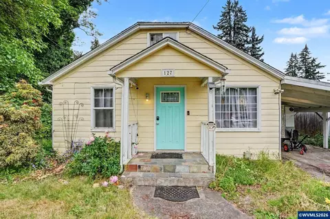 127 13th St, Lyons, OR 97358
