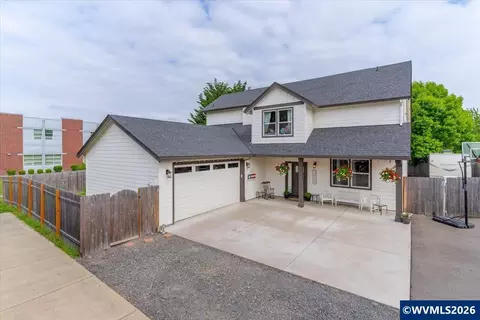 Exterior - 431 Grant St, Silverton, OR 97381 photo 10 of 11