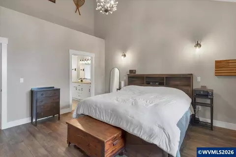 Bedroom - 431 Grant St, Silverton, OR 97381 photo 3 of 7