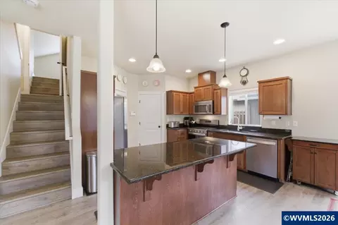 Kitchen - 2112 Equestrian Lp Lp S, Salem, OR 97302 photo 3 of 6