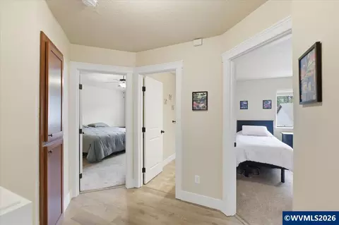 Entry Way - 2112 Equestrian Lp Lp S, Salem, OR 97302 photo 4 of 4