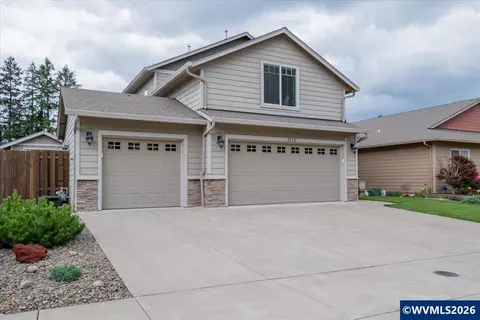 Exterior - 2112 Equestrian Lp Lp S, Salem, OR 97302 photo 2 of 10