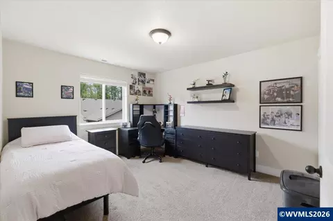 Bedroom - 2112 Equestrian Lp Lp S, Salem, OR 97302 photo 6 of 7