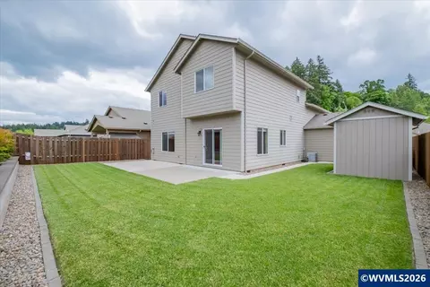 Exterior - 2112 Equestrian Lp Lp S, Salem, OR 97302 photo 8 of 10