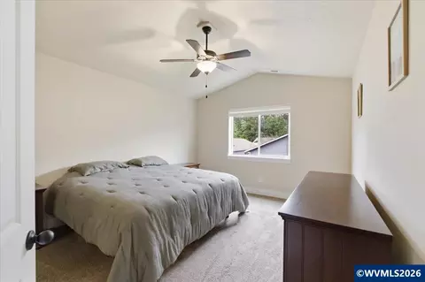 Bedroom - 2112 Equestrian Lp Lp S, Salem, OR 97302 photo 2 of 7