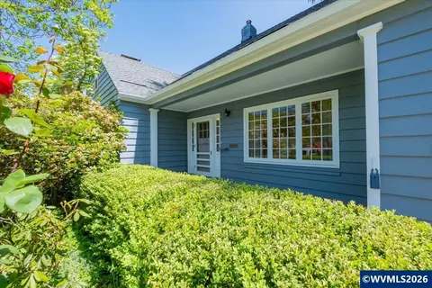 1960 E Nob Hill St SE, Salem, OR 97302