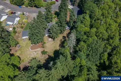 View/Area - 740 Gray Pine St, Lyons, OR 97358 photo 4 of 5