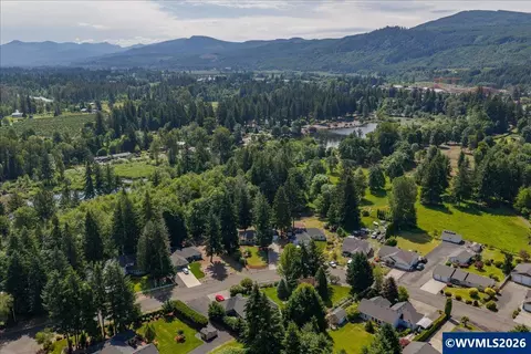 View/Area - 740 Gray Pine St, Lyons, OR 97358 photo 5 of 5