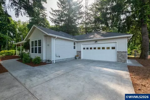 Exterior - 740 Gray Pine St, Lyons, OR 97358 photo 3 of 8
