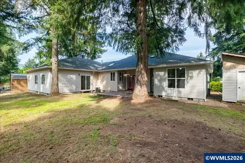 Exterior - 740 Gray Pine St, Lyons, OR 97358 photo 6 of 8