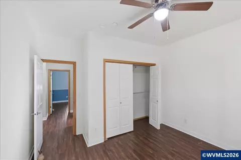 Bedroom - 740 Gray Pine St, Lyons, OR 97358 photo 6 of 13