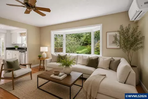 Living - 220 NW Downy Dr, Sublimity, OR 97385 photo 5 of 5