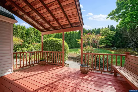 Exterior - 220 NW Downy Dr, Sublimity, OR 97385 photo 5 of 12