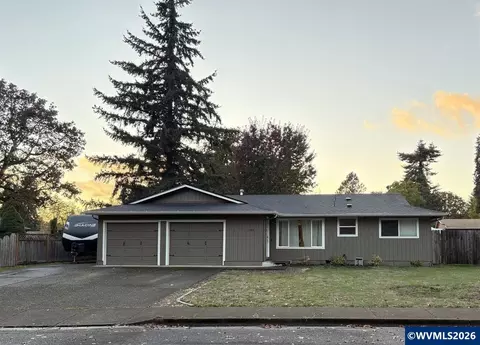 1184 29th Ave, Sweet Home, OR 97386