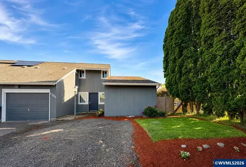 4766 Buffalo Dr SE, Salem, OR 97317