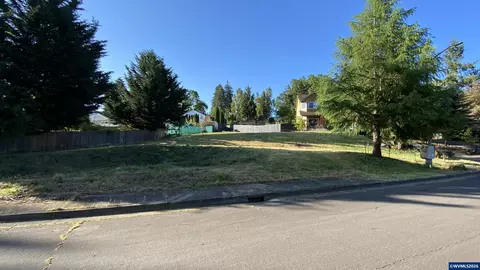 3240 Cooke St S, Salem, OR 97302