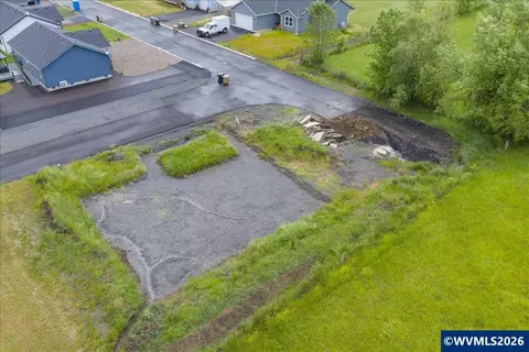 1220 49th Ave, Sweet Home, OR 97386