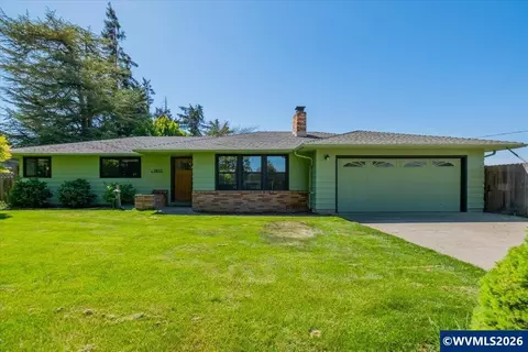 2832 NW Oak Grove Dr, Albany, OR 97321