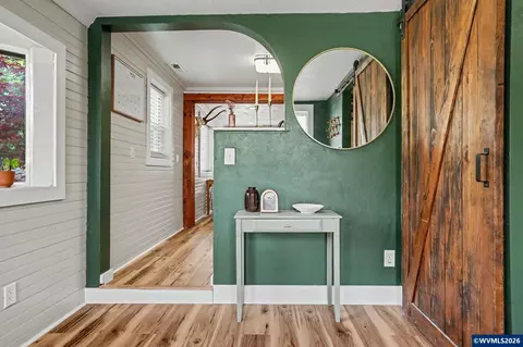Entry Way - 295 10th St, Lyons, OR 97358 photo 3 of 4