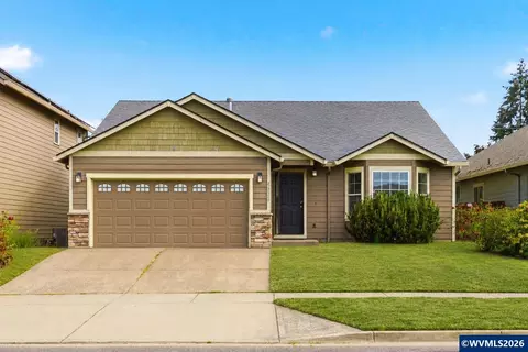 4933 Periwinkle Dr NE, Salem, OR 97301