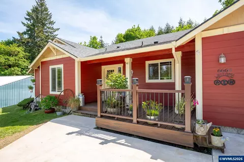 6660 Alvord Alley Rd, Grand Ronde, OR 97347