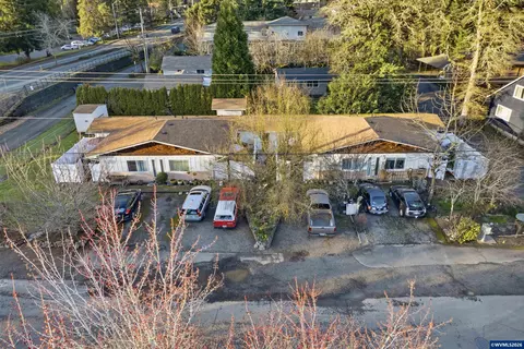 1213 Oakhill Ave SE, Salem, OR 97302