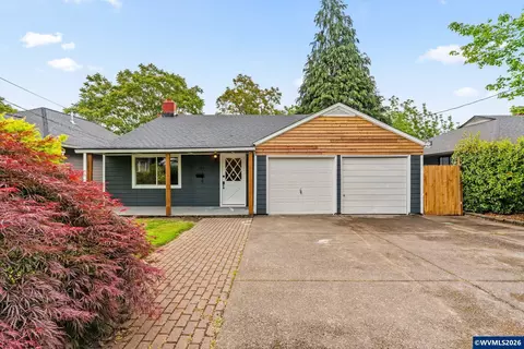 1858 W Nob Hill St SE, Salem, OR 97302