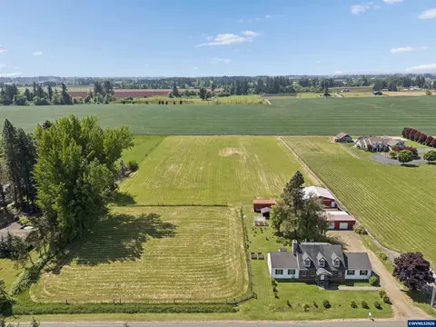 10124 Wiseacre Ne Ln, Aurora, OR 97002