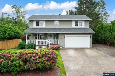 11240 SE Cranberry Lp Lp, Clackamas, OR 97015