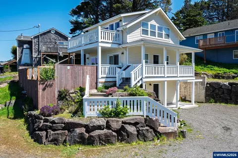 5310 NE Neptune Ln, Lincoln City, OR 97367