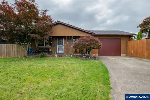 540 Marion Ct, Mount Angel, OR 97362