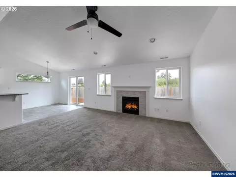 1219 Chukar St, Stayton, OR 97383