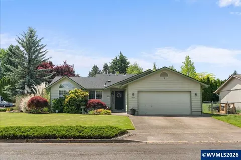 1784 Whitcomb Dr NW, Salem, OR 97304