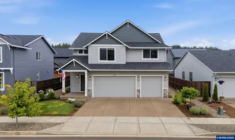 860 Maple St, Brownsville, OR 97327