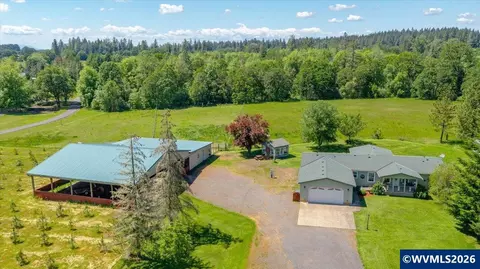 34296 Bond Rd, Lebanon, OR 97355
