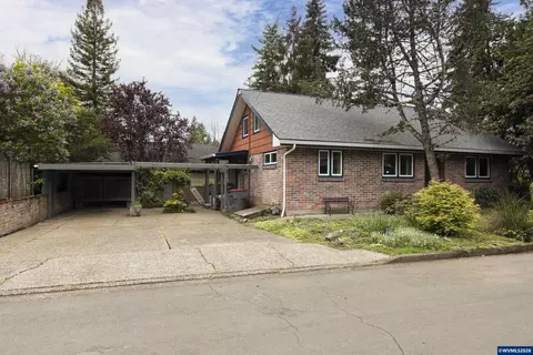 540 NW 9th St, Mcminnville, OR 97128