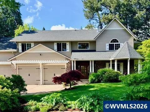 565 Shelokum Dr, Silverton, OR 97381