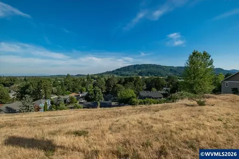 549 Coastal View Dr, Philomath, OR 97370