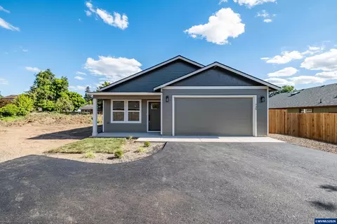 730 Elmore St, Lebanon, OR 97355