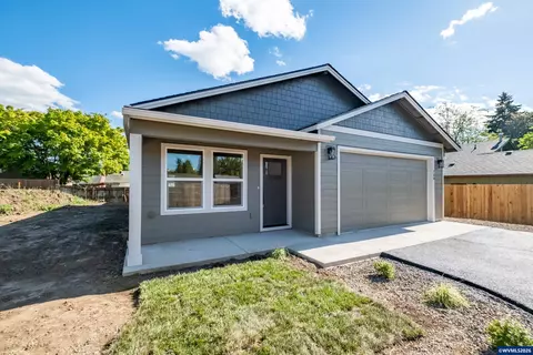 730 Elmore St, Lebanon, OR 97355