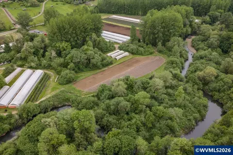25159 Grange Hall Rd, Philomath, OR 97370
