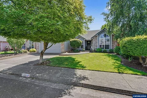 1098 Chardonnay Lp Lp NE, Keizer, OR 97303