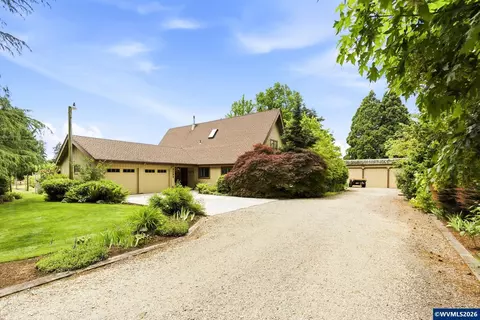 3094 Perkins St NE, Salem, OR 97303