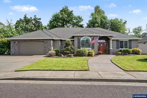1455 Hawthorne Ave, Dallas, OR 97338