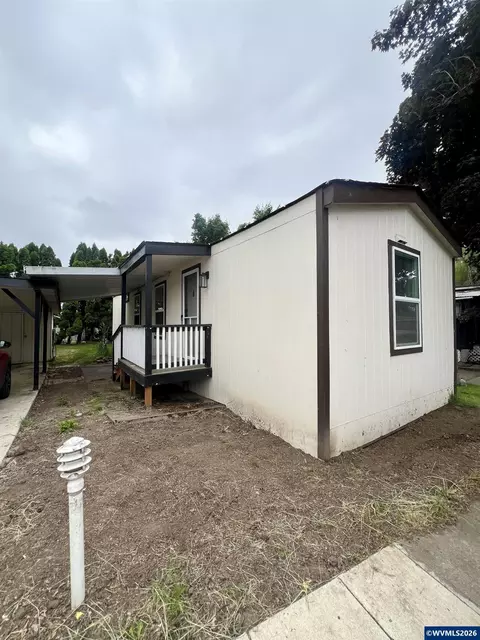 1930 Hampden Ln NE #18, Salem, OR 97305